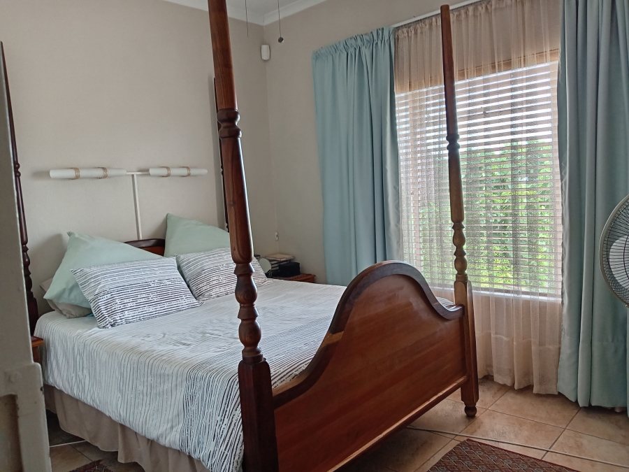 4 Bedroom Property for Sale in Van Riebeeck Hoogte Eastern Cape